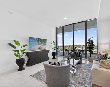 220 Lake Shore Drive - Photo Thumbnail 16