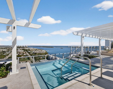 220 Lake Shore Drive - Photo Thumbnail 83