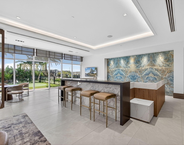 220 Lake Shore Drive - Photo Thumbnail 76