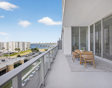 220 Lake Shore Drive - Photo Thumbnail 49