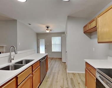 641 Mallard Drive - Photo Thumbnail 3