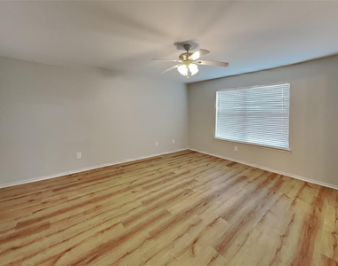 641 Mallard Drive - Photo Thumbnail 8