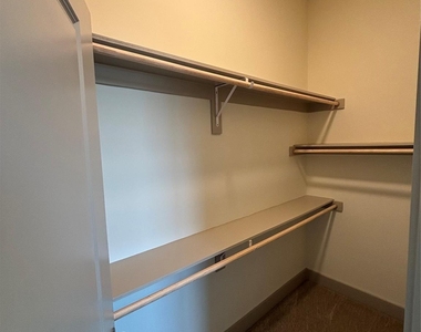 2036 Oak Grove - Photo Thumbnail 19