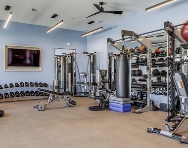 2036 Oak Grove - Photo Thumbnail 22