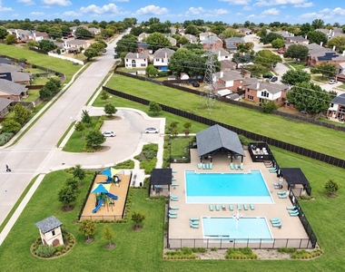 560 Pendennis Drive - Photo Thumbnail 26