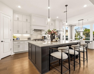 4511 Walnut Grove Lane - Photo Thumbnail 12