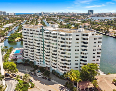 333 Sunset Drive - Photo Thumbnail 3
