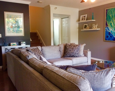 103 Yacht Club Way - Photo Thumbnail 31