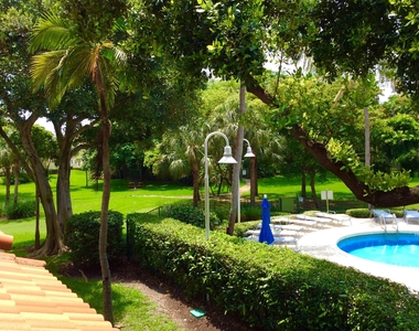 103 Yacht Club Way - Photo Thumbnail 13
