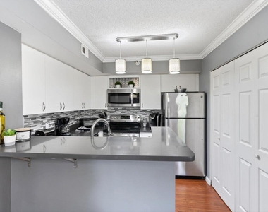 103 Yacht Club Way - Photo Thumbnail 22