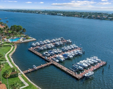103 Yacht Club Way - Photo Thumbnail 4