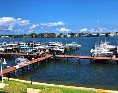 103 Yacht Club Way - Photo Thumbnail 2