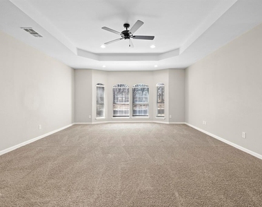 894 Tate Street - Photo Thumbnail 17