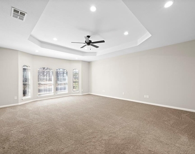 894 Tate Street - Photo Thumbnail 16