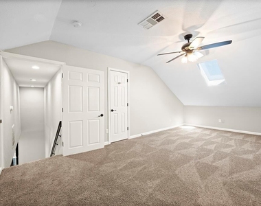 894 Tate Street - Photo Thumbnail 35