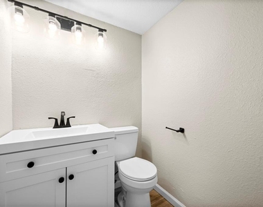 894 Tate Street - Photo Thumbnail 36