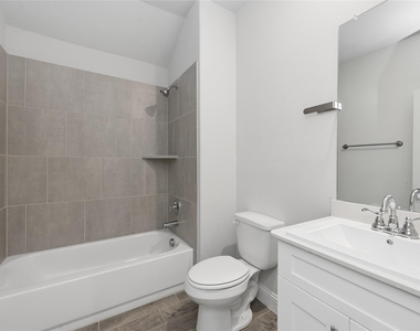 613 Cattle Chute Court - Photo Thumbnail 3