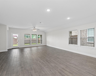 613 Cattle Chute Court - Photo Thumbnail 12