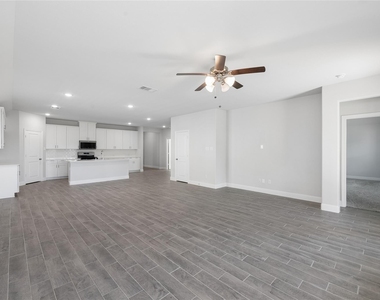 613 Cattle Chute Court - Photo Thumbnail 13