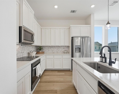 7503 Millingston Road - Photo Thumbnail 5