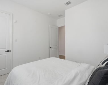 7503 Millingston Road - Photo Thumbnail 21