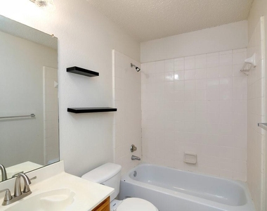 119 Wembley Way - Photo Thumbnail 14