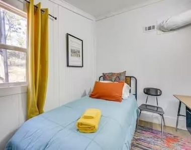 250 Private Road 8579 - Photo Thumbnail 13