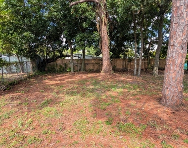 1553 Nw 15th Terrace - Photo Thumbnail 1