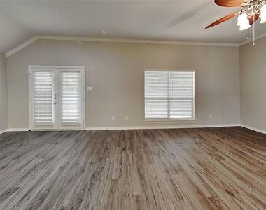 1121 Springwood Drive - Photo Thumbnail 1
