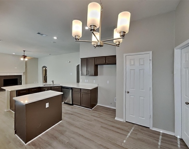 3116 Fox Hollow Drive - Photo Thumbnail 3