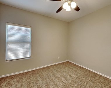 11704 Anna Grace Drive - Photo Thumbnail 14