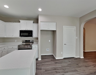 11704 Anna Grace Drive - Photo Thumbnail 4