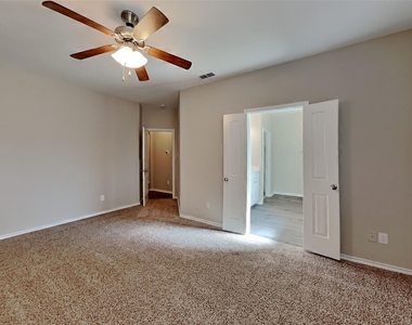 11704 Anna Grace Drive - Photo Thumbnail 7