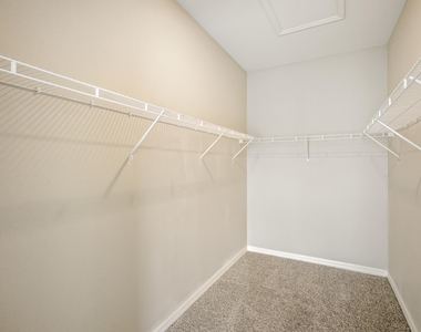 1719 Party Place - Photo Thumbnail 12