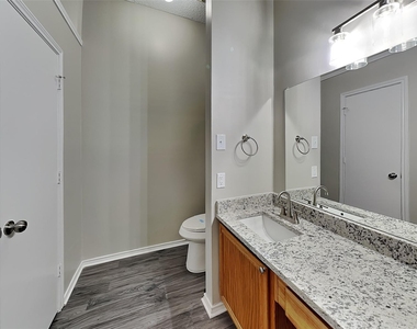 6929 Aston Drive - Photo Thumbnail 8