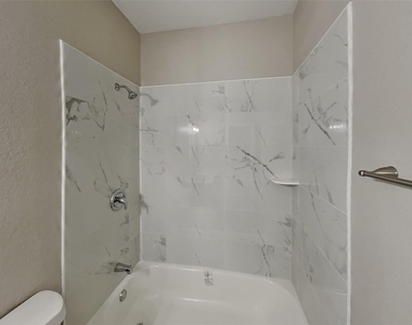 8728 Sumter Way - Photo Thumbnail 14