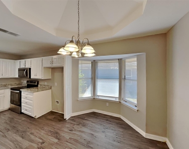 7732 Pear Tree Lane - Photo Thumbnail 4