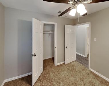 7732 Pear Tree Lane - Photo Thumbnail 10