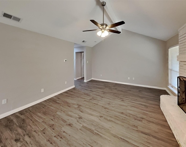 7732 Pear Tree Lane - Photo Thumbnail 2