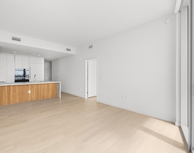 1400 Biscayne Boulevard - Photo Thumbnail 7