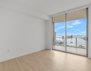 1400 Biscayne Boulevard - Photo Thumbnail 8