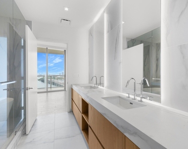 1400 Biscayne Boulevard - Photo Thumbnail 12