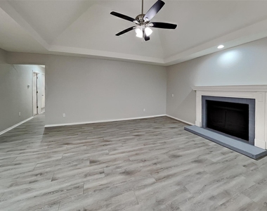 1506 Warwick Drive - Photo Thumbnail 1
