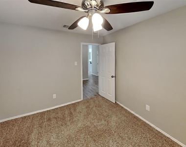 5105 Persimmon Court - Photo Thumbnail 12