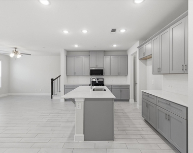 519 Sequoia Street - Photo Thumbnail 16