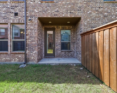519 Sequoia Street - Photo Thumbnail 23