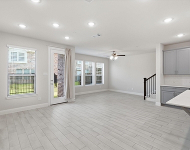 519 Sequoia Street - Photo Thumbnail 1