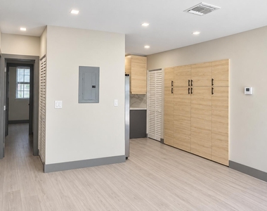 1621 Ne 3rd Avenue - Photo Thumbnail 8