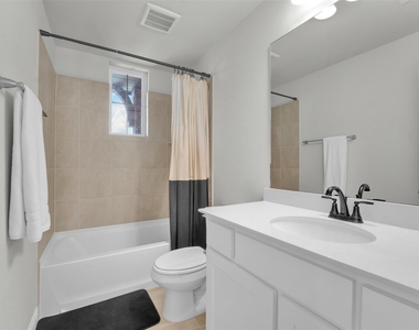 3520 Helios Lane - Photo Thumbnail 20