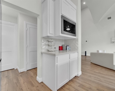 3520 Helios Lane - Photo Thumbnail 11